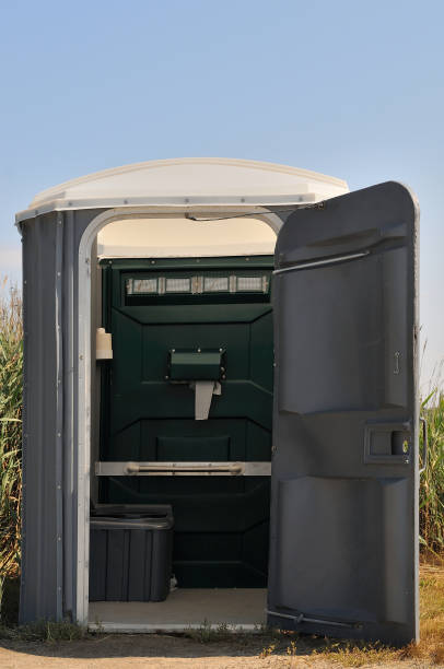 Best Construction site porta potty rental  in Newton, AL